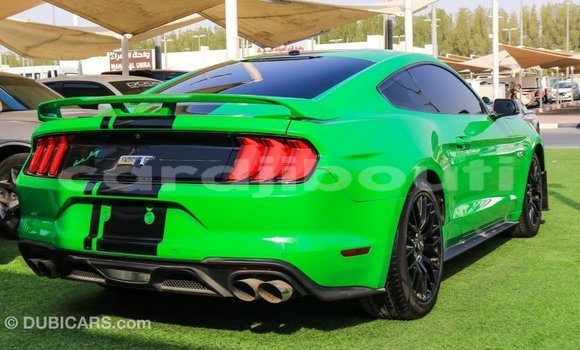 Acheter Import Voiture Ford Mustang Vert à Import - Dubai, Ali Sabieh Region Acheter Import Voiture Ford Mustang Vert à Import - Dubai, Ali Sabieh Region