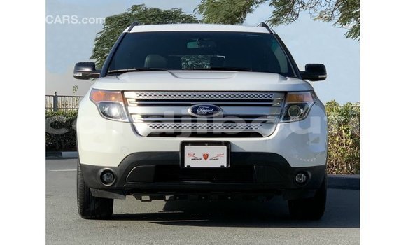 Buy Import Ford Explorer White Car in Import - Dubai in Ali Sabieh Region Buy Import Ford Explorer White Car in Import - Dubai in Ali Sabieh Region