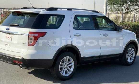 Buy Import Ford Explorer White Car in Import - Dubai in Ali Sabieh Region Buy Import Ford Explorer White Car in Import - Dubai in Ali Sabieh Region