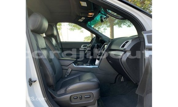 Buy Import Ford Explorer White Car in Import - Dubai in Ali Sabieh Region Buy Import Ford Explorer White Car in Import - Dubai in Ali Sabieh Region