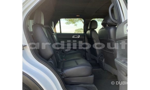 Buy Import Ford Explorer White Car in Import - Dubai in Ali Sabieh Region Buy Import Ford Explorer White Car in Import - Dubai in Ali Sabieh Region