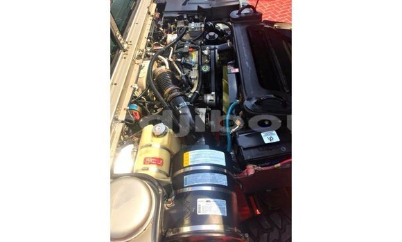 Acheter Import Voiture Hummer H1 Autre à Import - Dubai, Ali Sabieh Region Acheter Import Voiture Hummer H1 Autre à Import - Dubai, Ali Sabieh Region