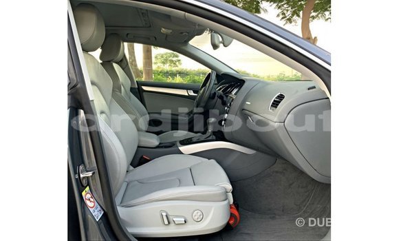 Acheter Import Voiture Audi 100 Autre à Import - Dubai, Ali Sabieh Region Acheter Import Voiture Audi 100 Autre à Import - Dubai, Ali Sabieh Region