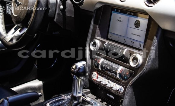 Acheter Import Voiture Ford Mustang Rouge à Import - Dubai, Ali Sabieh Region Acheter Import Voiture Ford Mustang Rouge à Import - Dubai, Ali Sabieh Region