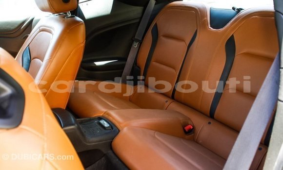 Acheter Import Voiture Chevrolet Camaro Autre à Import - Dubai, Ali Sabieh Region Acheter Import Voiture Chevrolet Camaro Autre à Import - Dubai, Ali Sabieh Region