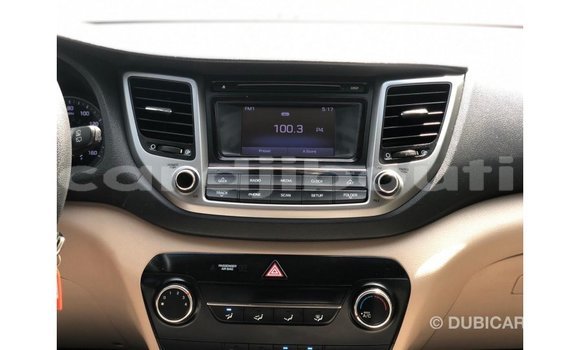 Buy Import Hyundai Tucson Red Car in Import - Dubai in Ali Sabieh Region Buy Import Hyundai Tucson Red Car in Import - Dubai in Ali Sabieh Region