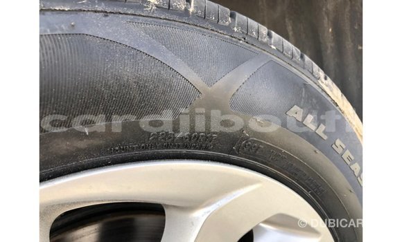 Buy Import Hyundai Tucson Red Car in Import - Dubai in Ali Sabieh Region Buy Import Hyundai Tucson Red Car in Import - Dubai in Ali Sabieh Region