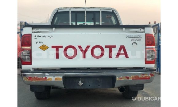 Buy Import Toyota Hilux White Car in Import - Dubai in Ali Sabieh Region Buy Import Toyota Hilux White Car in Import - Dubai in Ali Sabieh Region
