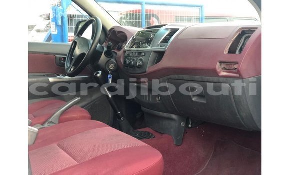 Buy Import Toyota Hilux White Car in Import - Dubai in Ali Sabieh Region Buy Import Toyota Hilux White Car in Import - Dubai in Ali Sabieh Region