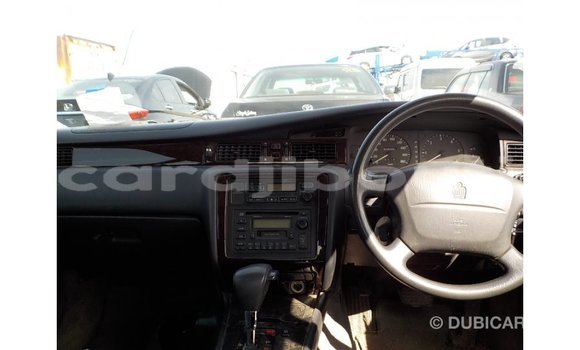 Buy Import Toyota Crown Blue Car in Import - Dubai in Ali Sabieh Region Buy Import Toyota Crown Blue Car in Import - Dubai in Ali Sabieh Region