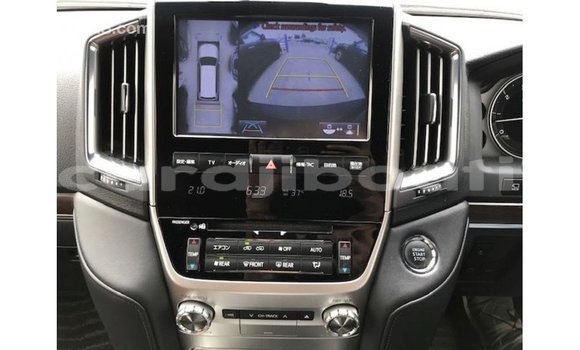 Acheter Import Voiture Toyota Land Cruiser Noir à Import - Dubai, Ali Sabieh Region Acheter Import Voiture Toyota Land Cruiser Noir à Import - Dubai, Ali Sabieh Region