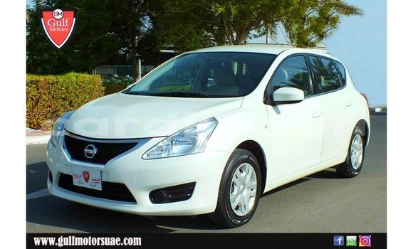 Acheter Import Voiture Nissan Tiida Blanc à Import - Dubai, Ali Sabieh Region