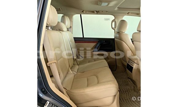 Buy Import Toyota Land Cruiser Other Car in Import - Dubai in Ali Sabieh Region Buy Import Toyota Land Cruiser Other Car in Import - Dubai in Ali Sabieh Region