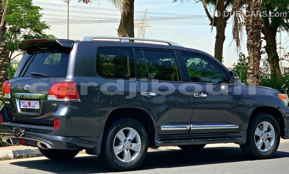 Buy Import Toyota Land Cruiser Other Car in Import - Dubai in Ali Sabieh Region Buy Import Toyota Land Cruiser Other Car in Import - Dubai in Ali Sabieh Region