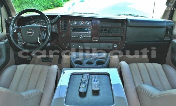 Acheter Import Voiture GMC Acadia Autre à Import - Dubai, Ali Sabieh Region Acheter Import Voiture GMC Acadia Autre à Import - Dubai, Ali Sabieh Region