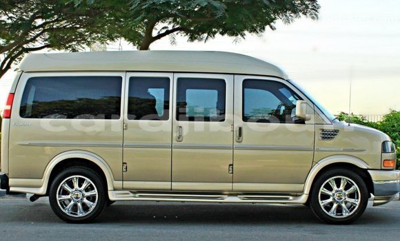 Acheter Import Voiture GMC Acadia Autre à Import - Dubai, Ali Sabieh Region Acheter Import Voiture GMC Acadia Autre à Import - Dubai, Ali Sabieh Region