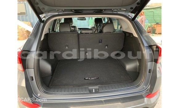 Buy Import Hyundai Tucson Other Car in Import - Dubai in Ali Sabieh Region Buy Import Hyundai Tucson Other Car in Import - Dubai in Ali Sabieh Region