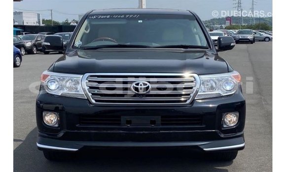 Acheter Import Voiture Toyota Land Cruiser Noir à Import - Dubai, Ali Sabieh Region Acheter Import Voiture Toyota Land Cruiser Noir à Import - Dubai, Ali Sabieh Region