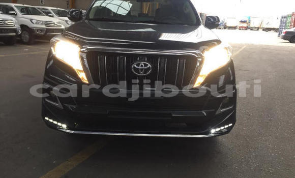 Buy Used Toyota Land Cruiser Prado White Car in Djibouti in Djibouti Region Buy Used Toyota Land Cruiser Prado White Car in Djibouti in Djibouti Region
