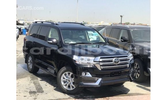 Acheter Import Voiture Toyota Land Cruiser Noir à Import - Dubai, Ali Sabieh Region Acheter Import Voiture Toyota Land Cruiser Noir à Import - Dubai, Ali Sabieh Region