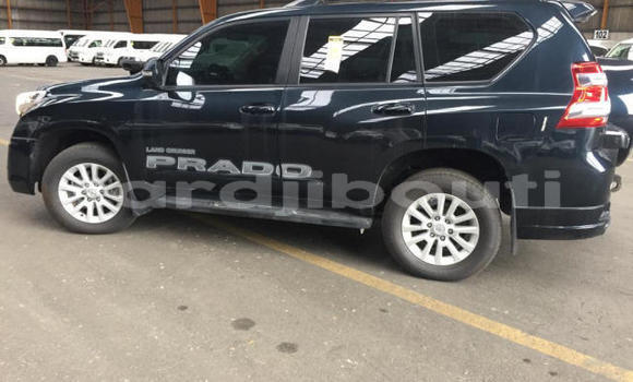 Buy Used Toyota Land Cruiser Prado White Car in Djibouti in Djibouti Region Buy Used Toyota Land Cruiser Prado White Car in Djibouti in Djibouti Region