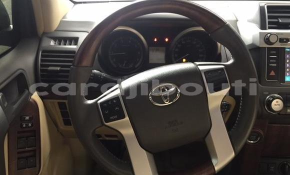 Buy Used Toyota Land Cruiser Prado White Car in Djibouti in Djibouti Region Buy Used Toyota Land Cruiser Prado White Car in Djibouti in Djibouti Region