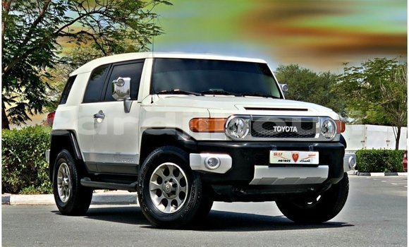 Medium with watermark toyota fj cruiser ali sabieh region import dubai 3505