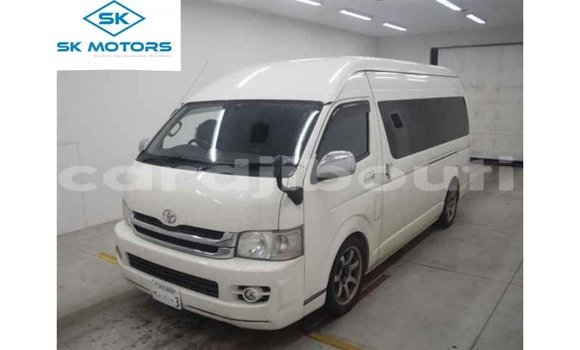 Acheter Import Voiture Toyota Hiace Blanc à Import - Dubai, Ali Sabieh Region