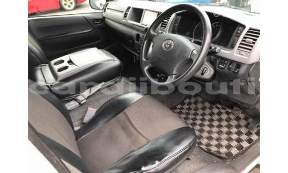 Buy Import Toyota Hiace White Car in Import - Dubai in Ali Sabieh Region Buy Import Toyota Hiace White Car in Import - Dubai in Ali Sabieh Region