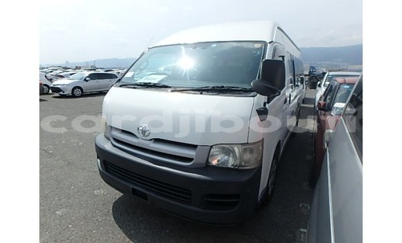 Buy Import Toyota Hiace White Car in Import - Dubai in Ali Sabieh Region Buy Import Toyota Hiace White Car in Import - Dubai in Ali Sabieh Region
