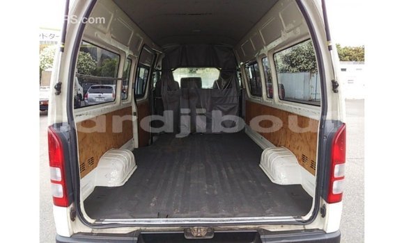 Buy Import Toyota Hiace White Car in Import - Dubai in Ali Sabieh Region Buy Import Toyota Hiace White Car in Import - Dubai in Ali Sabieh Region