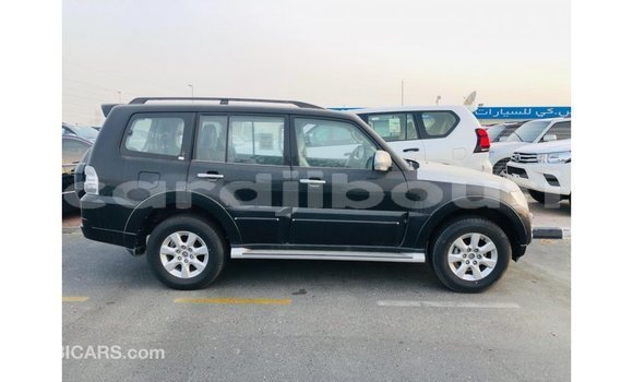 Acheter Import Voiture Mitsubishi Pajero Noir à Import - Dubai, Ali Sabieh Region Acheter Import Voiture Mitsubishi Pajero Noir à Import - Dubai, Ali Sabieh Region