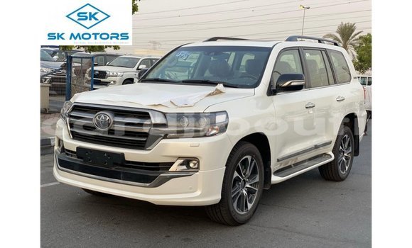 Acheter Import Voiture Toyota Land Cruiser Blanc à Import - Dubai, Ali Sabieh Region