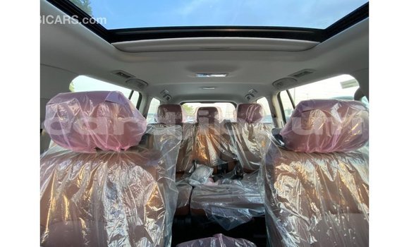 Acheter Import Voiture Toyota Land Cruiser Blanc à Import - Dubai, Ali Sabieh Region Acheter Import Voiture Toyota Land Cruiser Blanc à Import - Dubai, Ali Sabieh Region