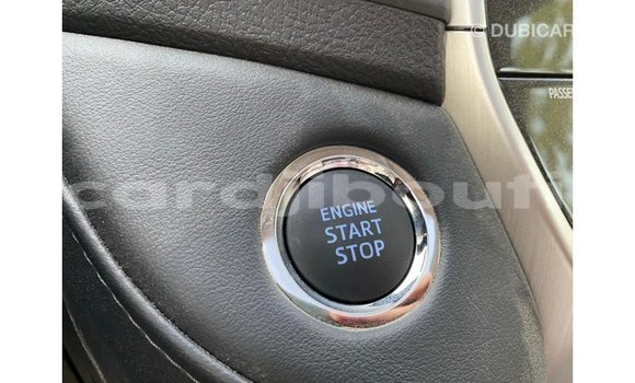 Acheter Import Voiture Toyota Land Cruiser Blanc à Import - Dubai, Ali Sabieh Region Acheter Import Voiture Toyota Land Cruiser Blanc à Import - Dubai, Ali Sabieh Region