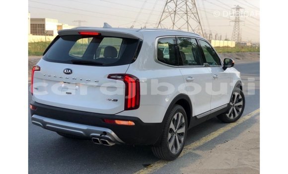 Buy Import Kia Carens White Car in Import - Dubai in Ali Sabieh Region Buy Import Kia Carens White Car in Import - Dubai in Ali Sabieh Region