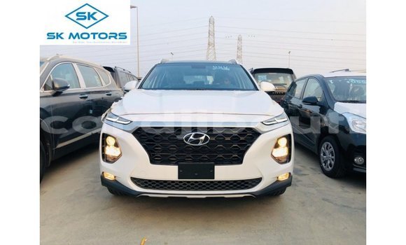 Buy Import Hyundai Santa Fe White Car in Import - Dubai in Ali Sabieh Region Buy Import Hyundai Santa Fe White Car in Import - Dubai in Ali Sabieh Region