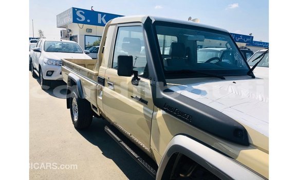 Buy Import Toyota Land Cruiser Beige Car in Import - Dubai in Ali Sabieh Region Buy Import Toyota Land Cruiser Beige Car in Import - Dubai in Ali Sabieh Region