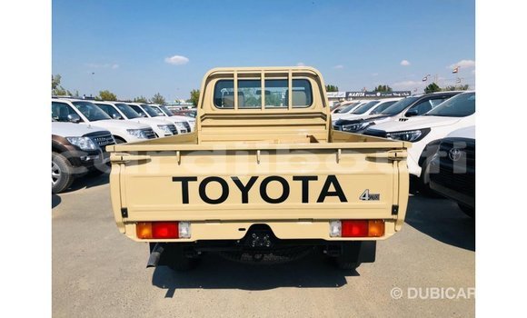 Buy Import Toyota Land Cruiser Beige Car in Import - Dubai in Ali Sabieh Region Buy Import Toyota Land Cruiser Beige Car in Import - Dubai in Ali Sabieh Region