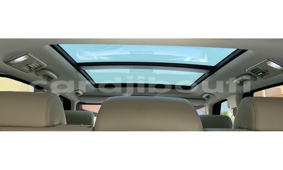 Acheter Import Voiture Land Rover Range Rover Marron à Import - Dubai, Ali Sabieh Region Acheter Import Voiture Land Rover Range Rover Marron à Import - Dubai, Ali Sabieh Region