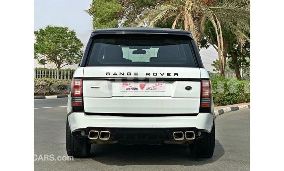 Acheter Import Voiture Land Rover Range Rover Blanc à Import - Dubai, Ali Sabieh Region Acheter Import Voiture Land Rover Range Rover Blanc à Import - Dubai, Ali Sabieh Region