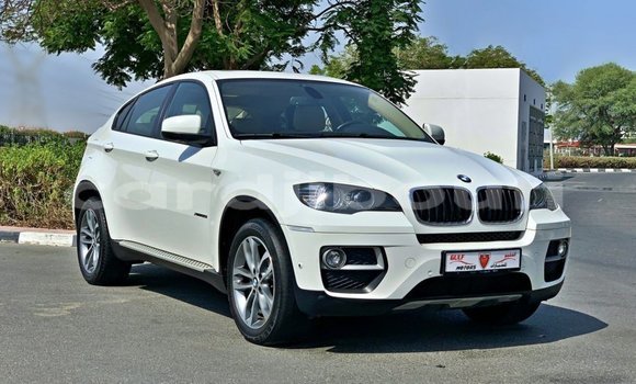 Buy Import BMW X6 White Car in Import - Dubai in Ali Sabieh Region