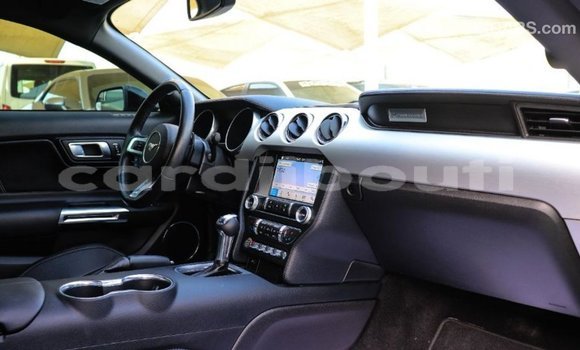 Acheter Import Voiture Ford Mustang Noir à Import - Dubai, Ali Sabieh Region Acheter Import Voiture Ford Mustang Noir à Import - Dubai, Ali Sabieh Region