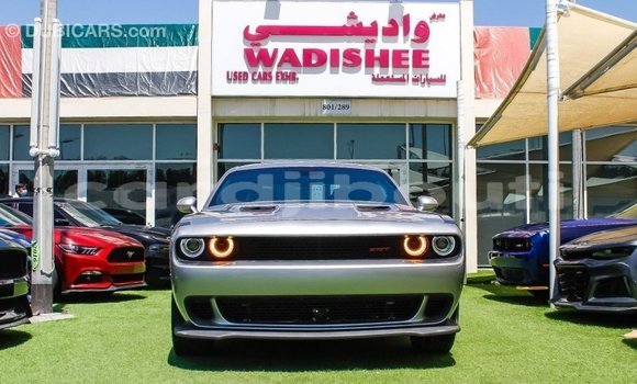 Acheter Import Voiture Dodge Challenger Autre à Import - Dubai, Ali Sabieh Region Acheter Import Voiture Dodge Challenger Autre à Import - Dubai, Ali Sabieh Region