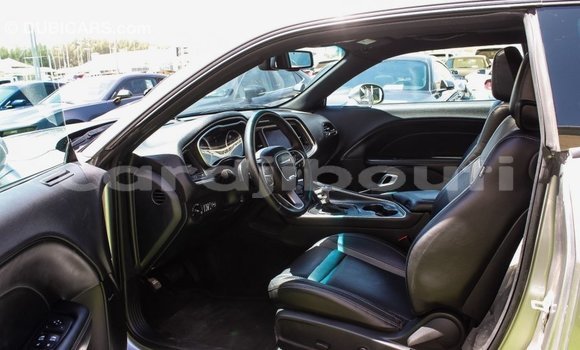 Acheter Import Voiture Dodge Challenger Autre à Import - Dubai, Ali Sabieh Region Acheter Import Voiture Dodge Challenger Autre à Import - Dubai, Ali Sabieh Region