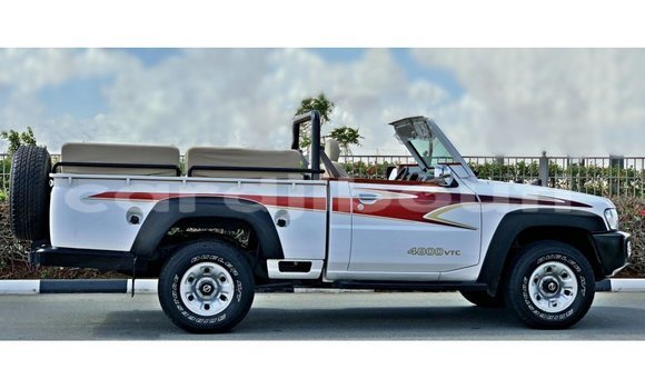 Acheter Import Voiture Nissan Patrol Blanc à Import - Dubai, Ali Sabieh Region Acheter Import Voiture Nissan Patrol Blanc à Import - Dubai, Ali Sabieh Region