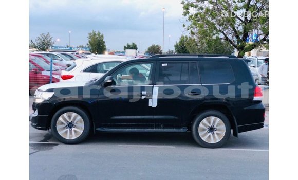 Buy Import Toyota Land Cruiser Black Car in Import - Dubai in Ali Sabieh Region Buy Import Toyota Land Cruiser Black Car in Import - Dubai in Ali Sabieh Region