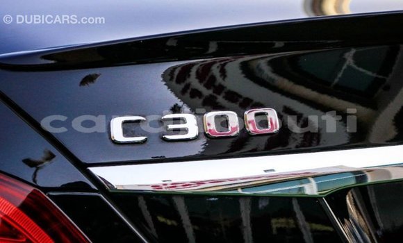 Acheter Import Voiture Mercedes-Benz 600 Noir à Import - Dubai, Ali Sabieh Region Acheter Import Voiture Mercedes-Benz 600 Noir à Import - Dubai, Ali Sabieh Region