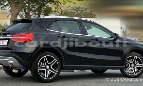 Acheter Import Voiture Mercedes-Benz 250 Noir à Import - Dubai, Ali Sabieh Region Acheter Import Voiture Mercedes-Benz 250 Noir à Import - Dubai, Ali Sabieh Region