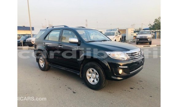 Buy Import Toyota Fortuner Black Car in Import - Dubai in Ali Sabieh Region Buy Import Toyota Fortuner Black Car in Import - Dubai in Ali Sabieh Region